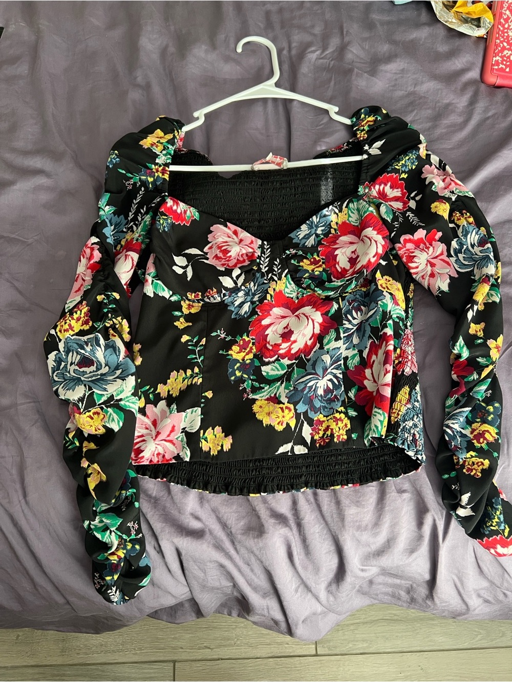 Floral Off-Shoulder Long Sleeve Crop Top - Black